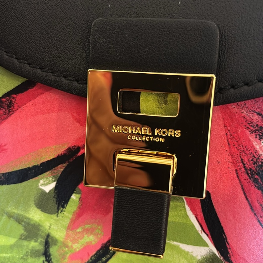 Michael Kors collection - Picture 2 of 7